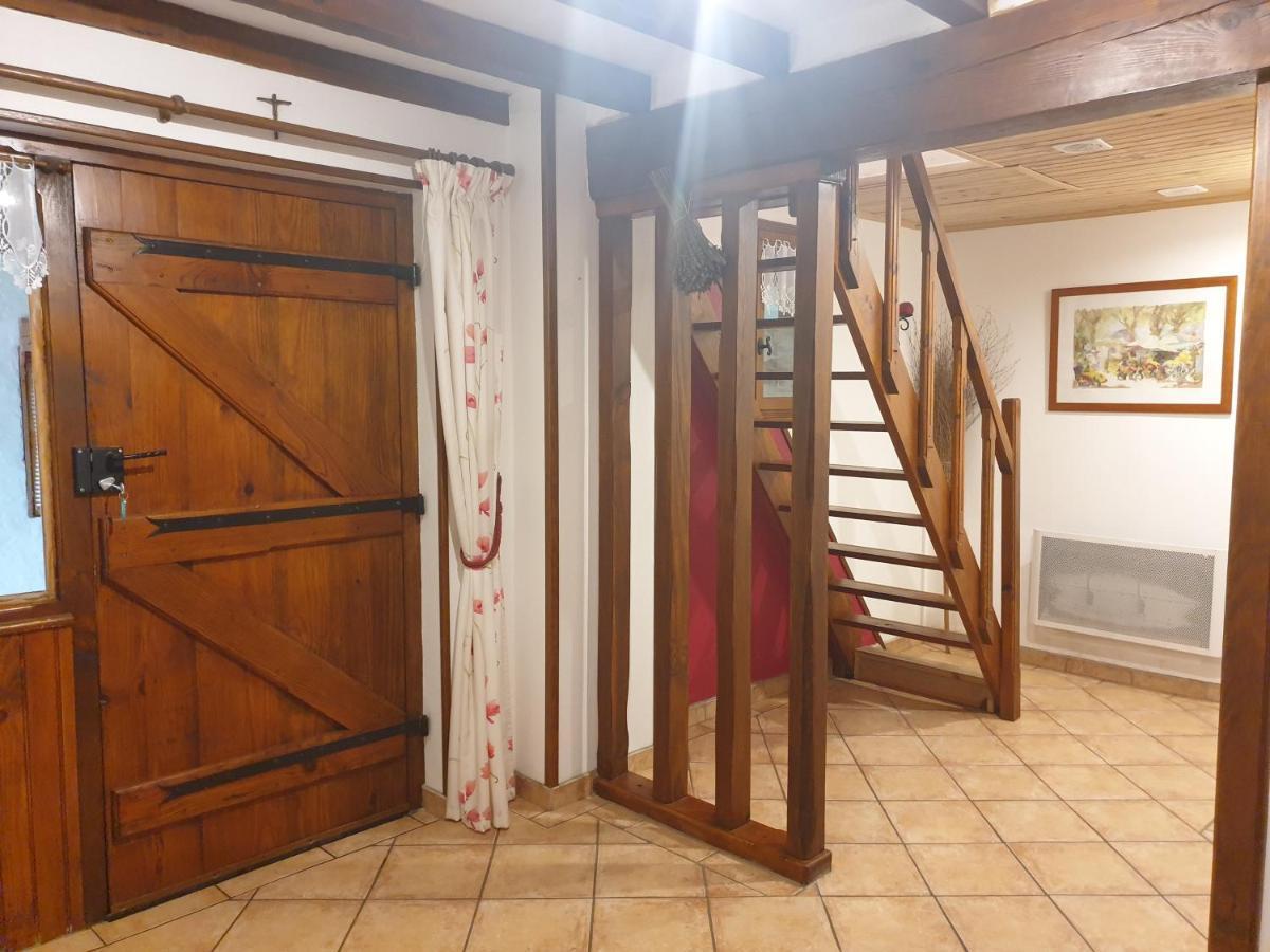 La Grange De Mombel Villa Losse Eksteriør bilde