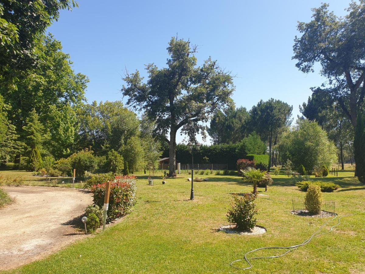 La Grange De Mombel Villa Losse Eksteriør bilde